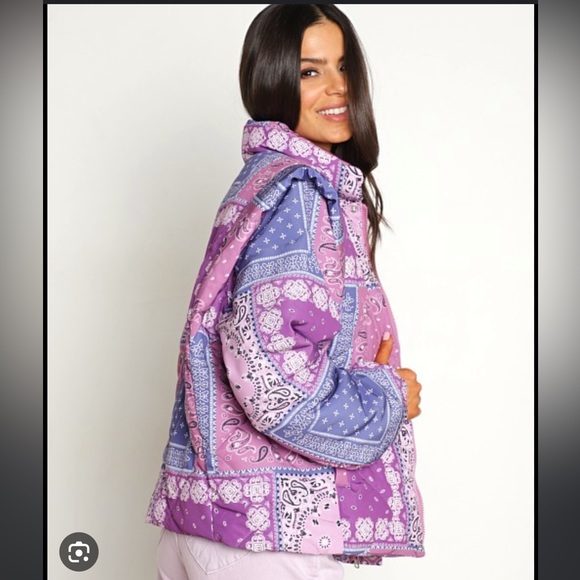 Pistola Callista Purple Pink Quilted Orchid Bandana-Print Puffer Jacket or Vest - Picture 2 of 16